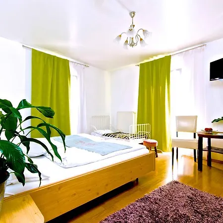 Zur Steirerstub'n 3* غراتس
